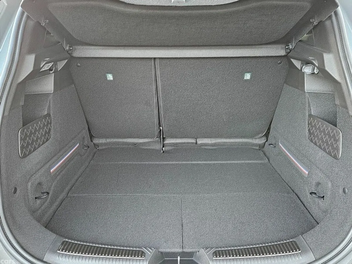 Renault 4 Hatchback, Electric, 2026, Grey