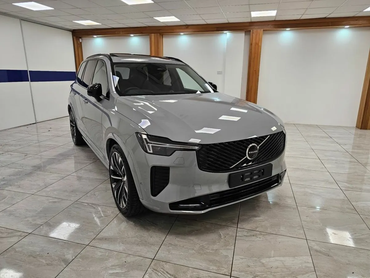 Volvo XC90 SUV, Petrol Plug-in Hybrid, 2026, Silver