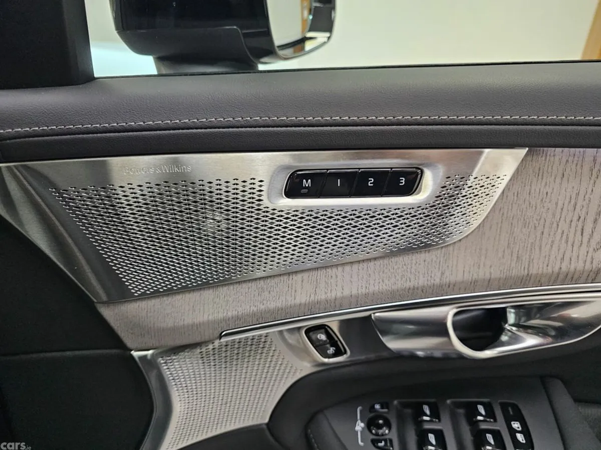 Volvo XC90 SUV, Petrol Plug-in Hybrid, 2026, Silver
