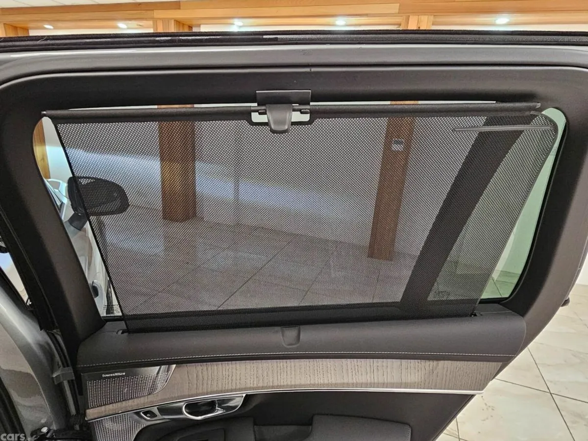Volvo XC90 SUV, Petrol Plug-in Hybrid, 2026, Silver