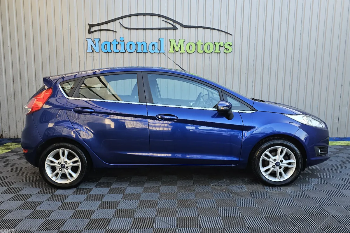 Ford Fiesta Hatchback, Petrol, 2015, Blue