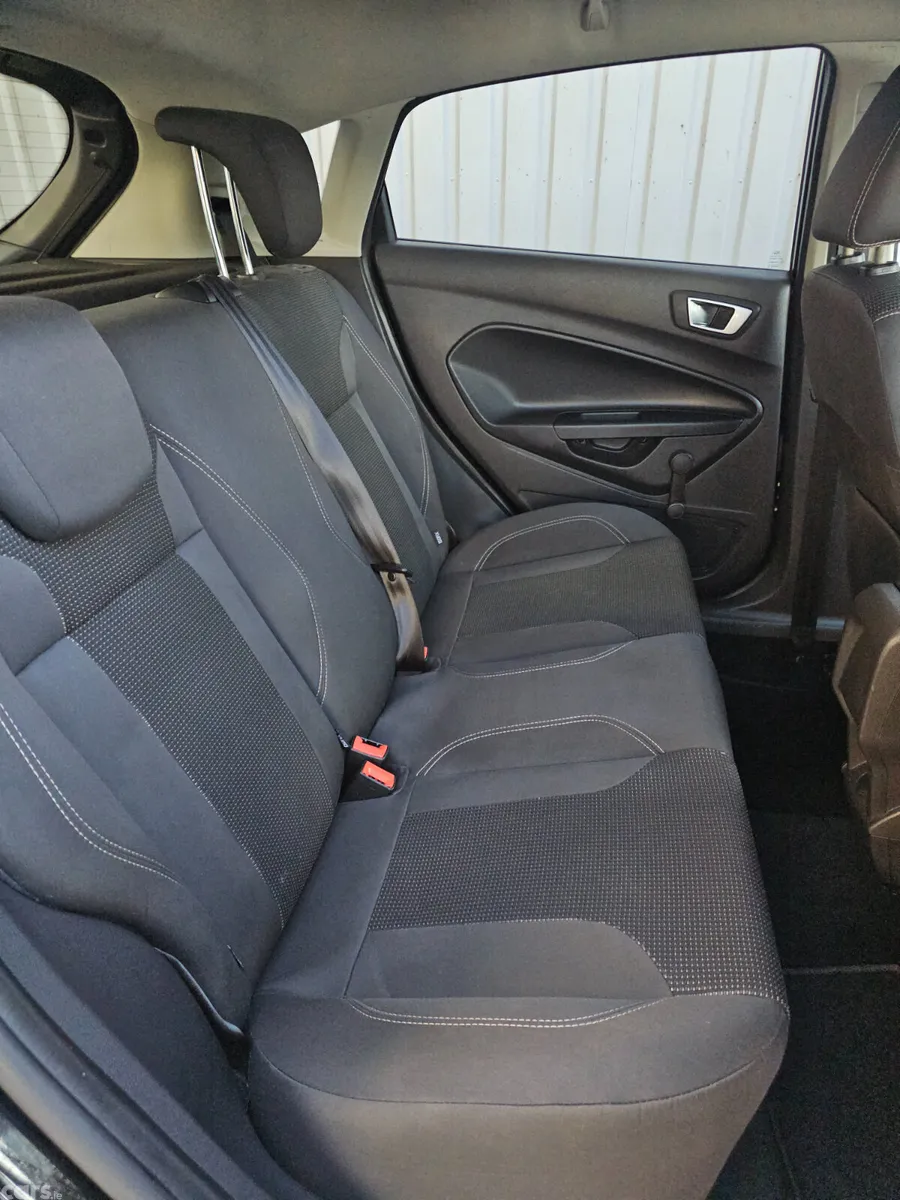Ford Fiesta Hatchback, Petrol, 2016, Black