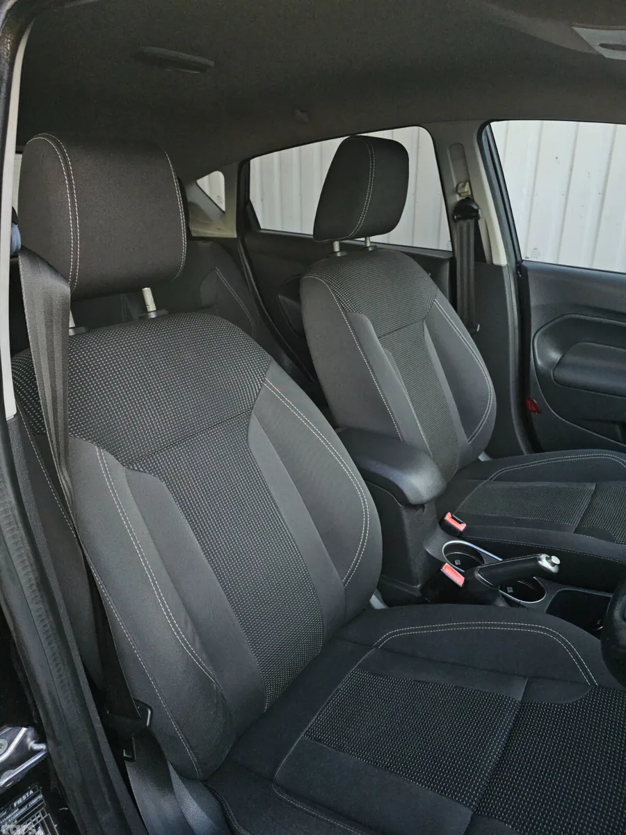 Ford Fiesta Hatchback, Petrol, 2016, Black