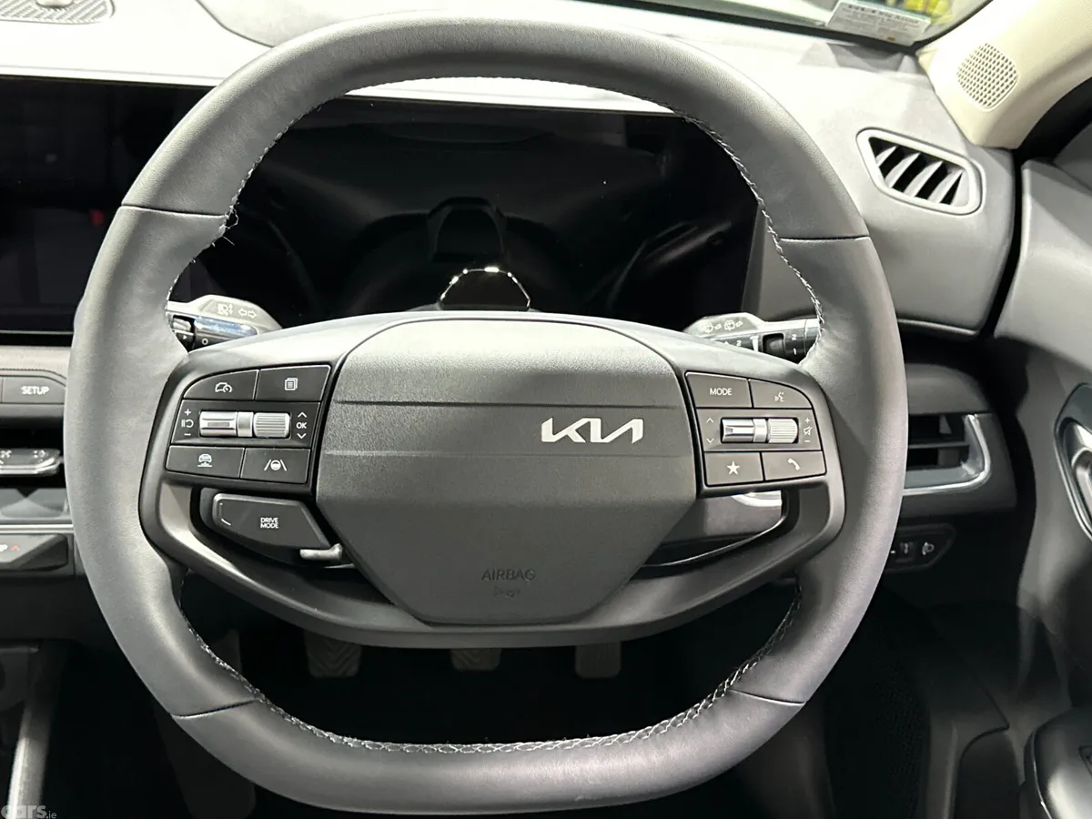 Kia K4 Hatchback, Petrol, 2026, Silver