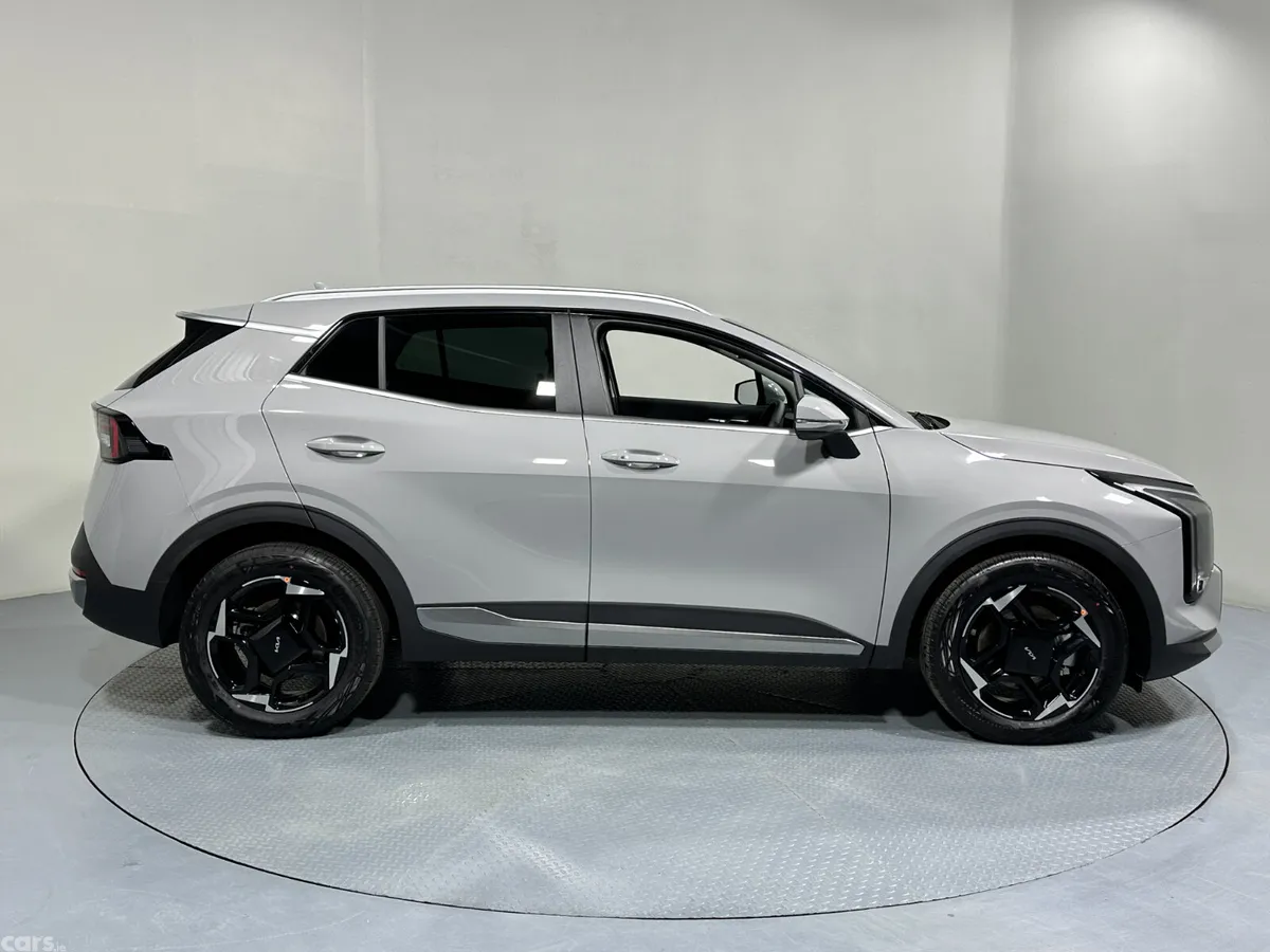 Kia Sportage SUV, Petrol Hybrid, 2026, Grey