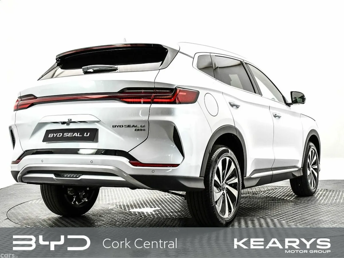 BYD SEAL U SUV, Petrol Plug-in Hybrid, 2027, White