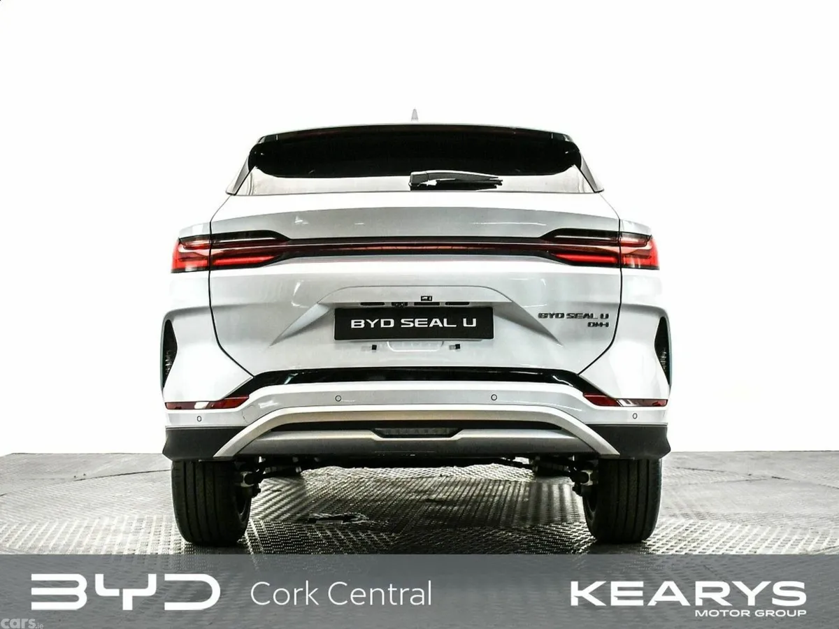 BYD SEAL U SUV, Petrol Plug-in Hybrid, 2027, White