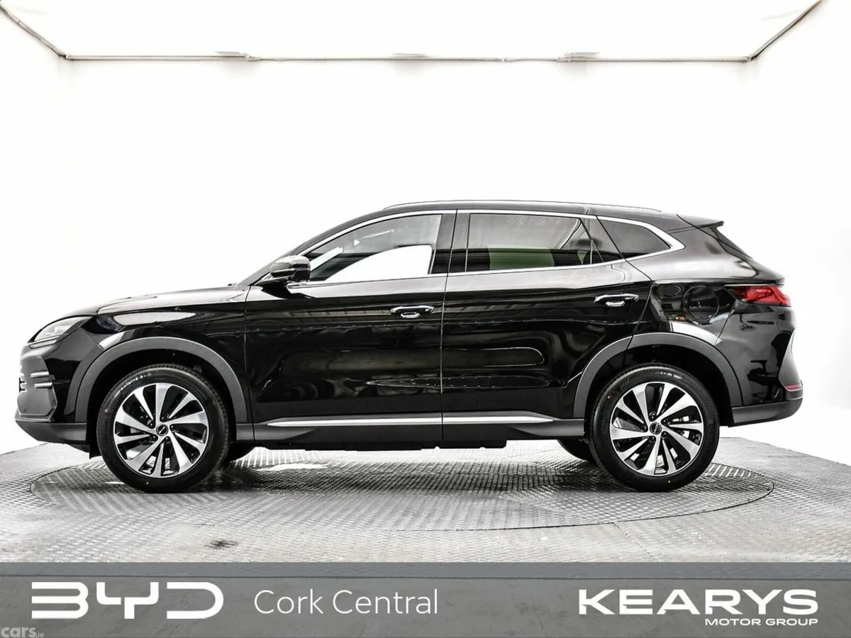 BYD SEAL U SUV, Petrol Plug-in Hybrid, 2027, Black