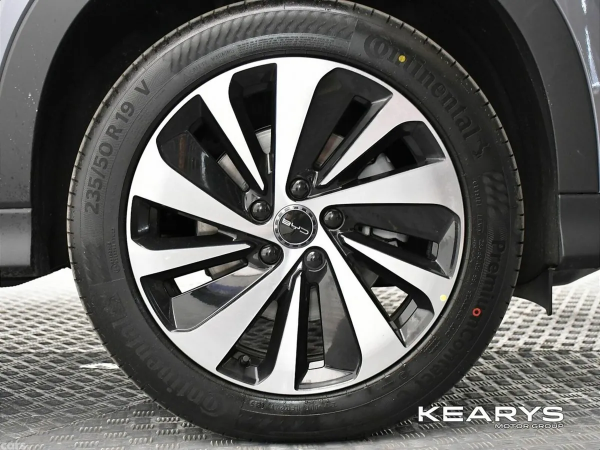BYD SEAL U SUV, Petrol Plug-in Hybrid, 2027, Grey