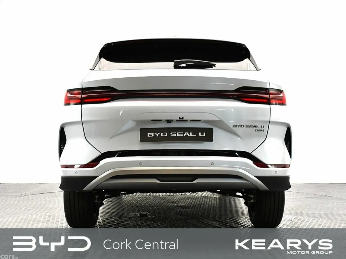 BYD SEAL U SUV, Petrol Plug-in Hybrid, 2027, White
