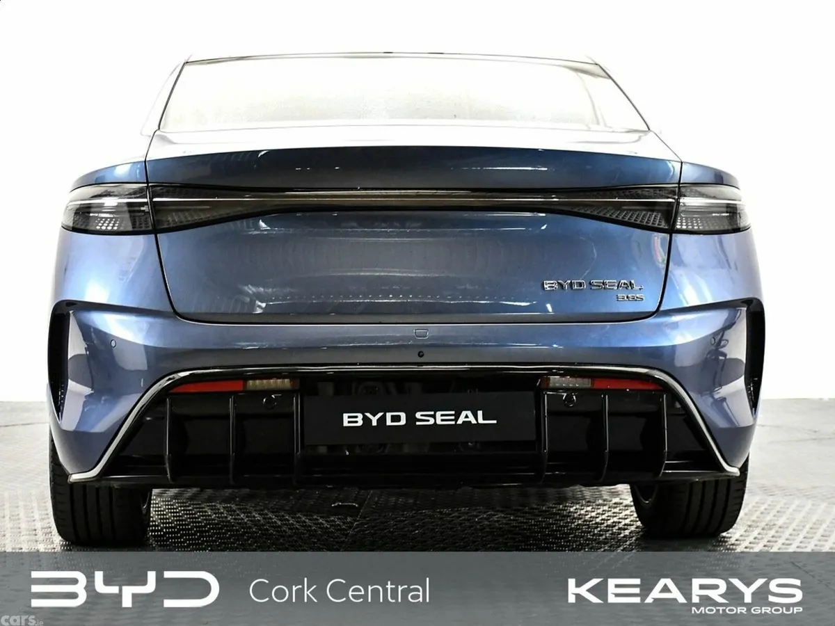 BYD SEAL SUV, Electric, 2027, Grey