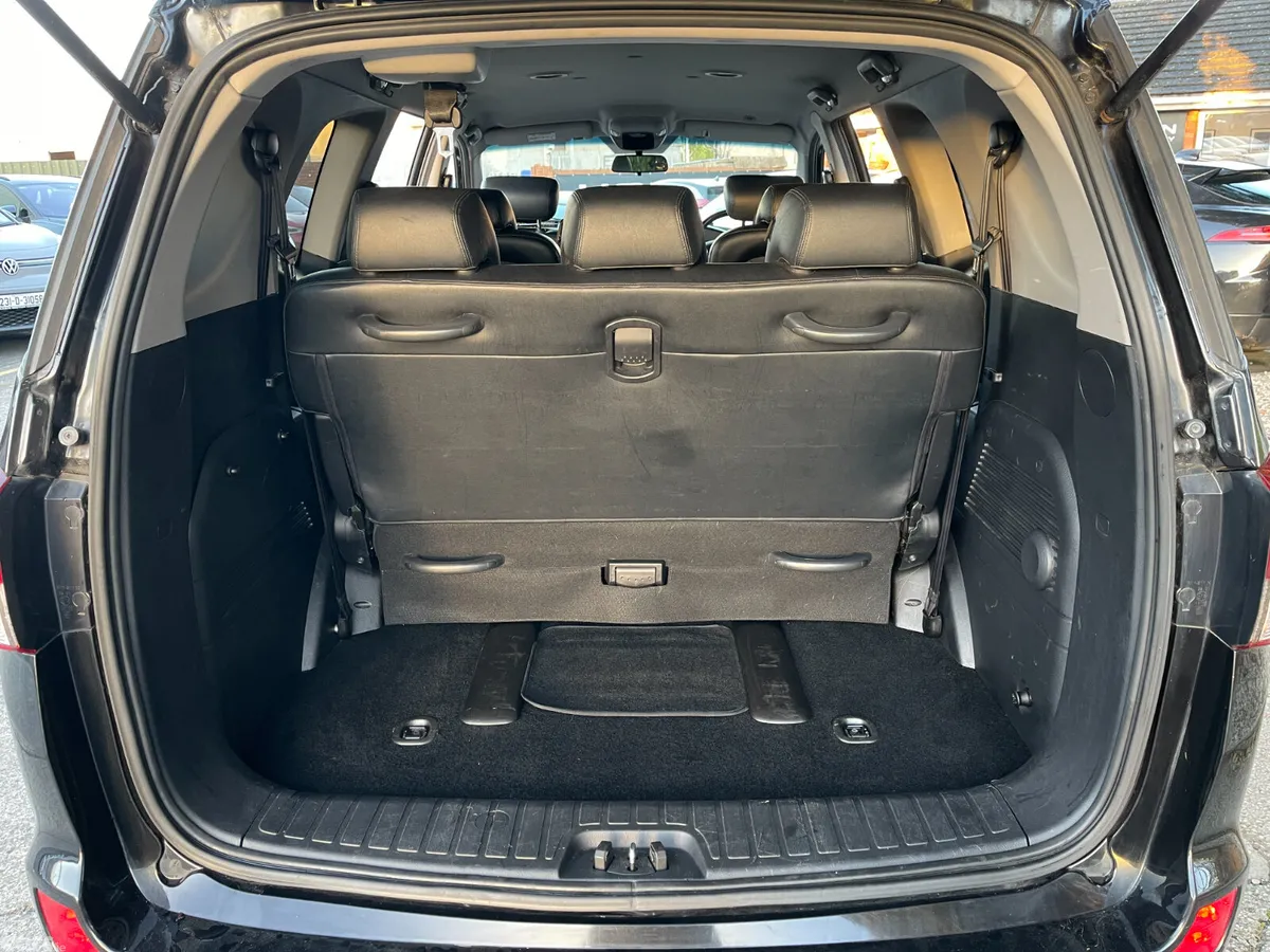 SsangYong Rodius MPV, Diesel, 2018, Black
