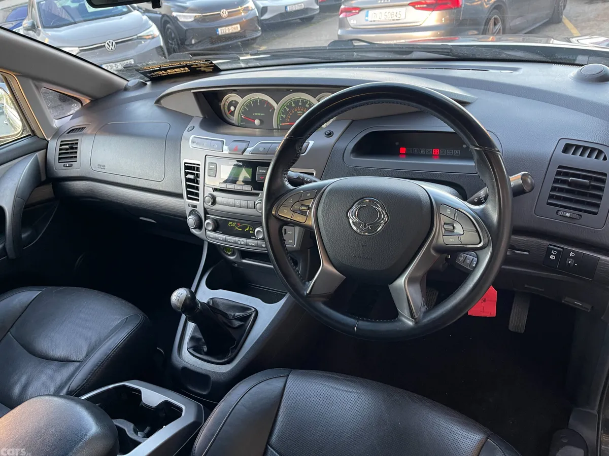 SsangYong Rodius MPV, Diesel, 2018, Black