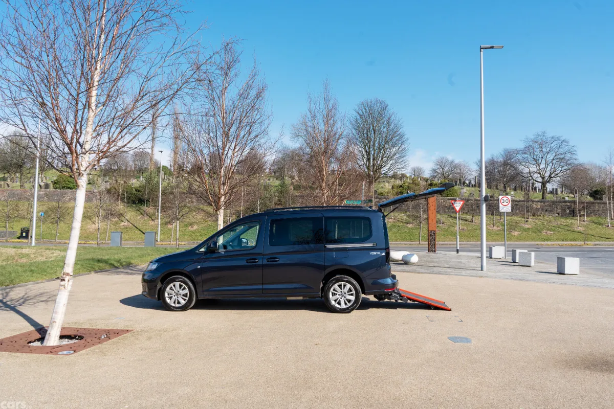Volkswagen Caddy Maxi Life MPV, Diesel, 2026, Black