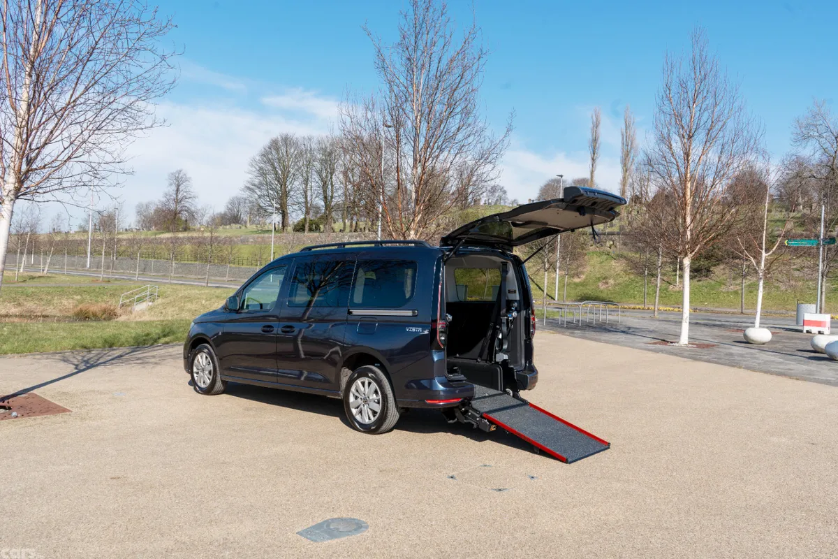 Volkswagen Caddy Maxi Life MPV, Diesel, 2026, Black