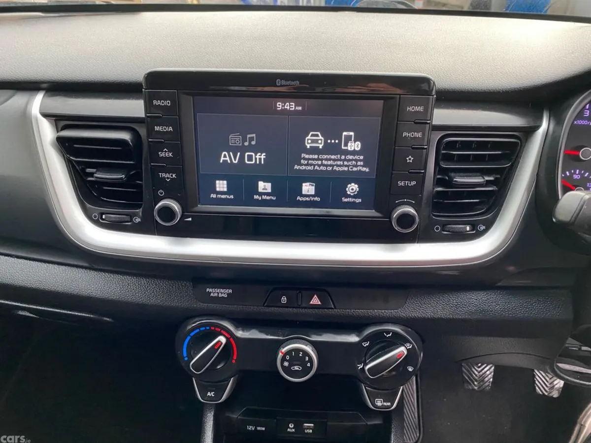 Kia Stonic Estate/Jeep, Diesel, 2018, Red
