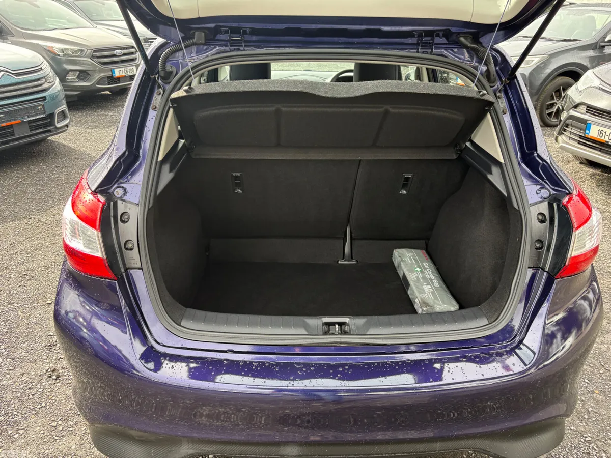Nissan Pulsar Hatchback, Diesel, 2016, Blue