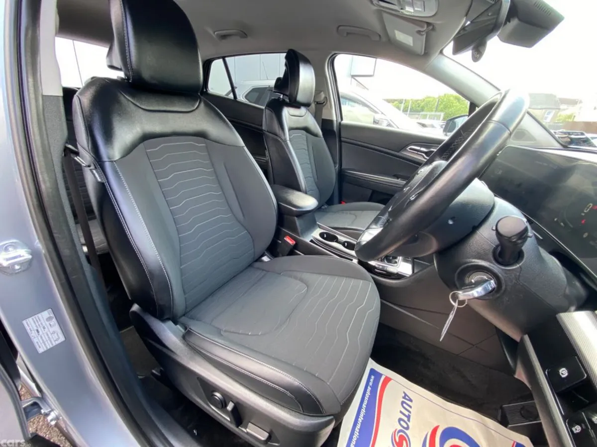 Kia Sportage SUV, Diesel Hybrid, 2023, Grey