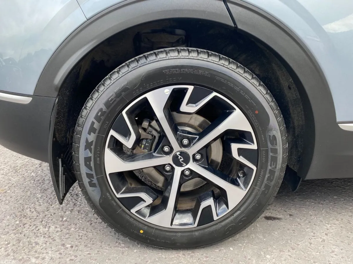 Kia Sportage SUV, Diesel Hybrid, 2023, Grey