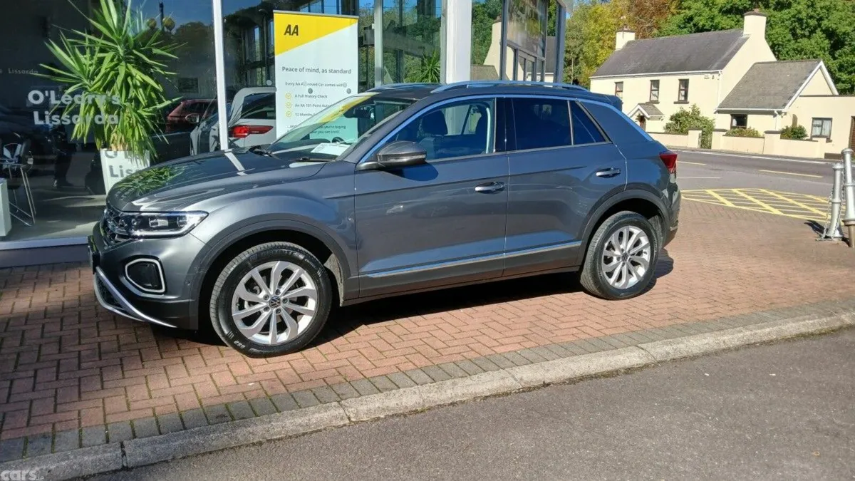 Volkswagen T-Roc SUV, Diesel, 2023, Grey