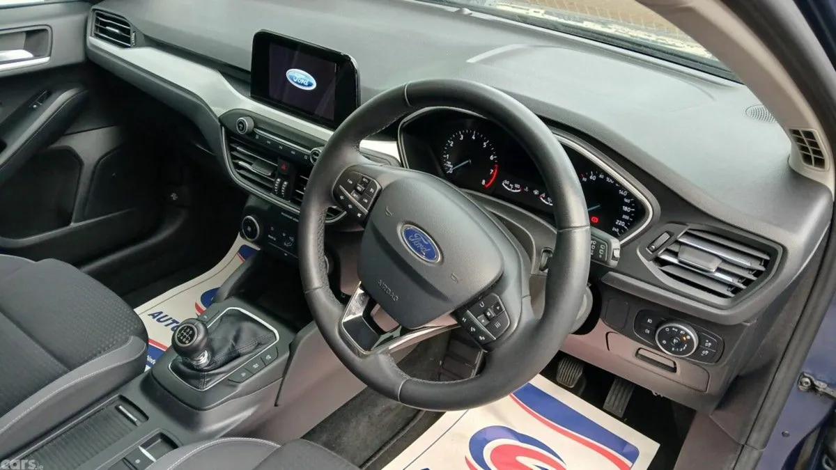 Ford Focus Hatchback, Petrol, 2020, Blue
