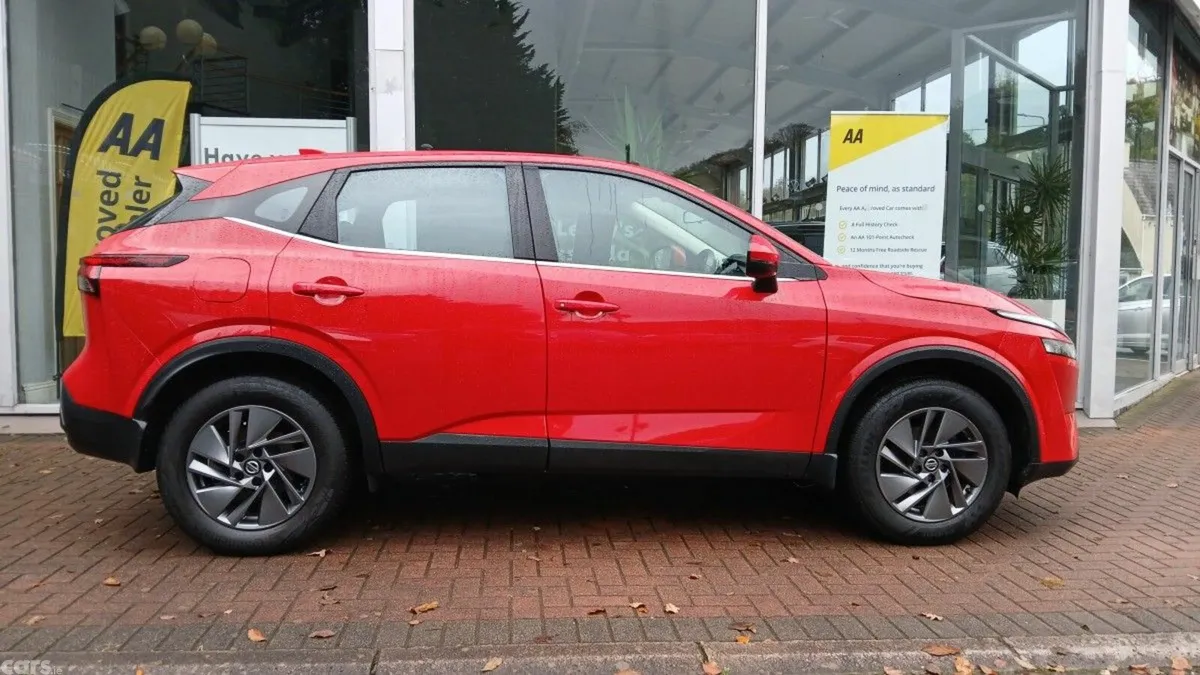 Nissan Qashqai SUV, Petrol, 2021, Red