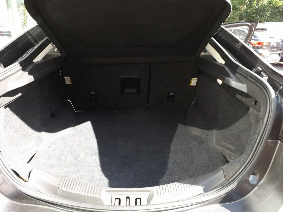 Ford Mondeo Hatchback, Diesel, 2018, Grey