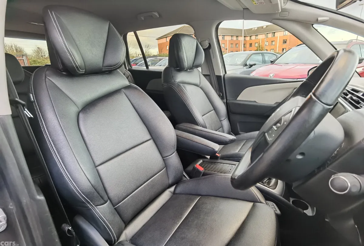 Citroen Grand C4 Spacetourer Hatchback, Diesel, 2020, Grey