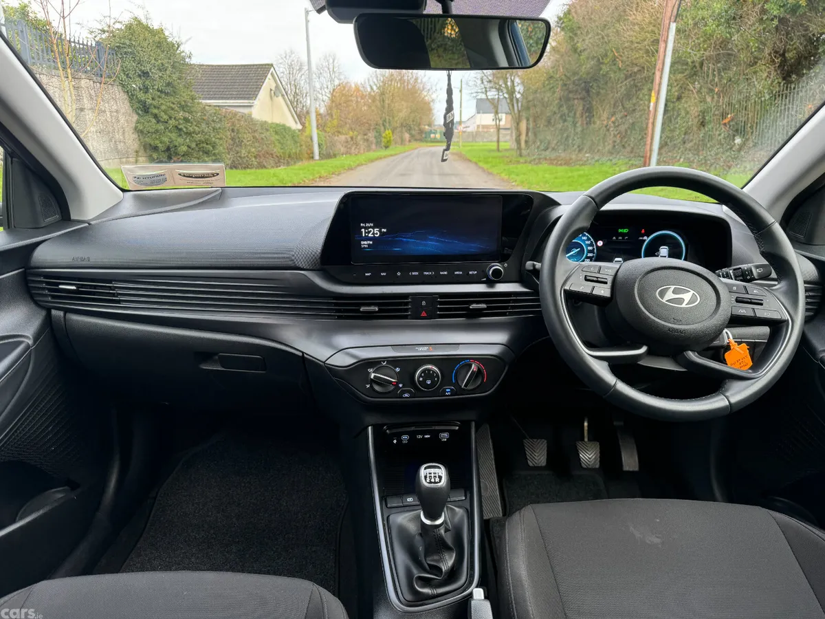 Hyundai i20 Hatchback, Petrol, 2025, Blue