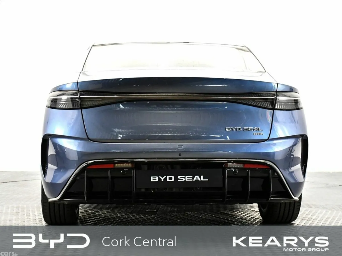 BYD SEAL SUV, Electric, 2027, Grey