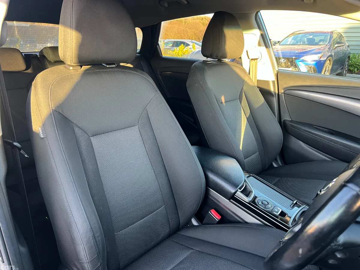 Hyundai i40 Estate, Diesel, 2016, Silver