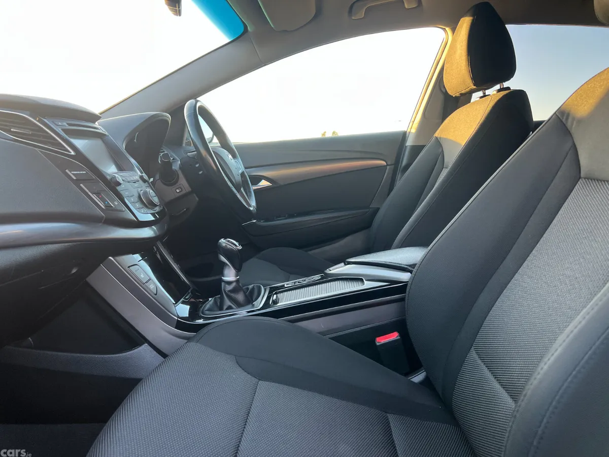 Hyundai i40 Estate, Diesel, 2016, Silver