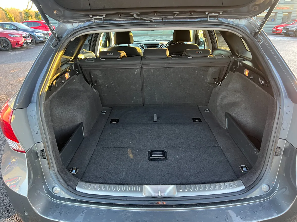 Hyundai i40 Estate, Diesel, 2016, Silver