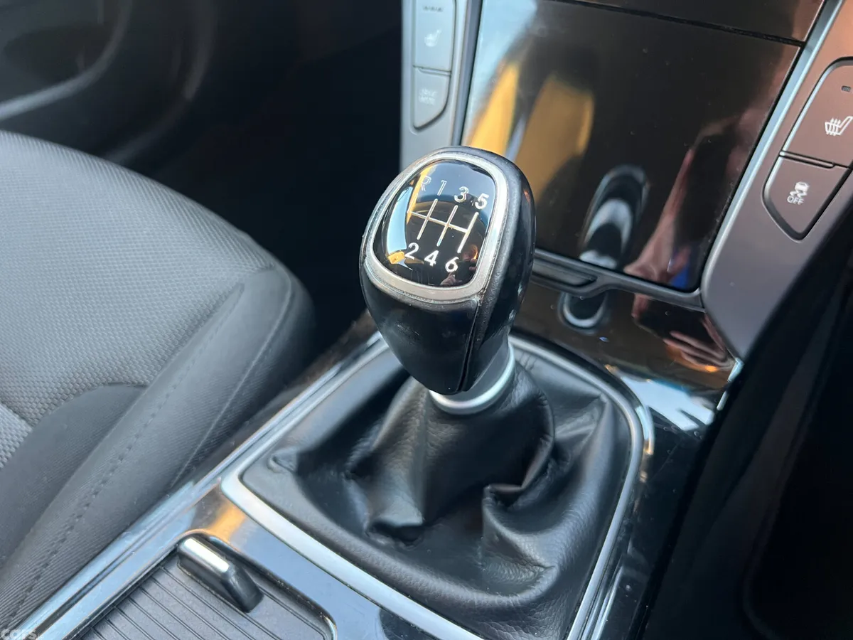 Hyundai i40 Estate, Diesel, 2016, Silver