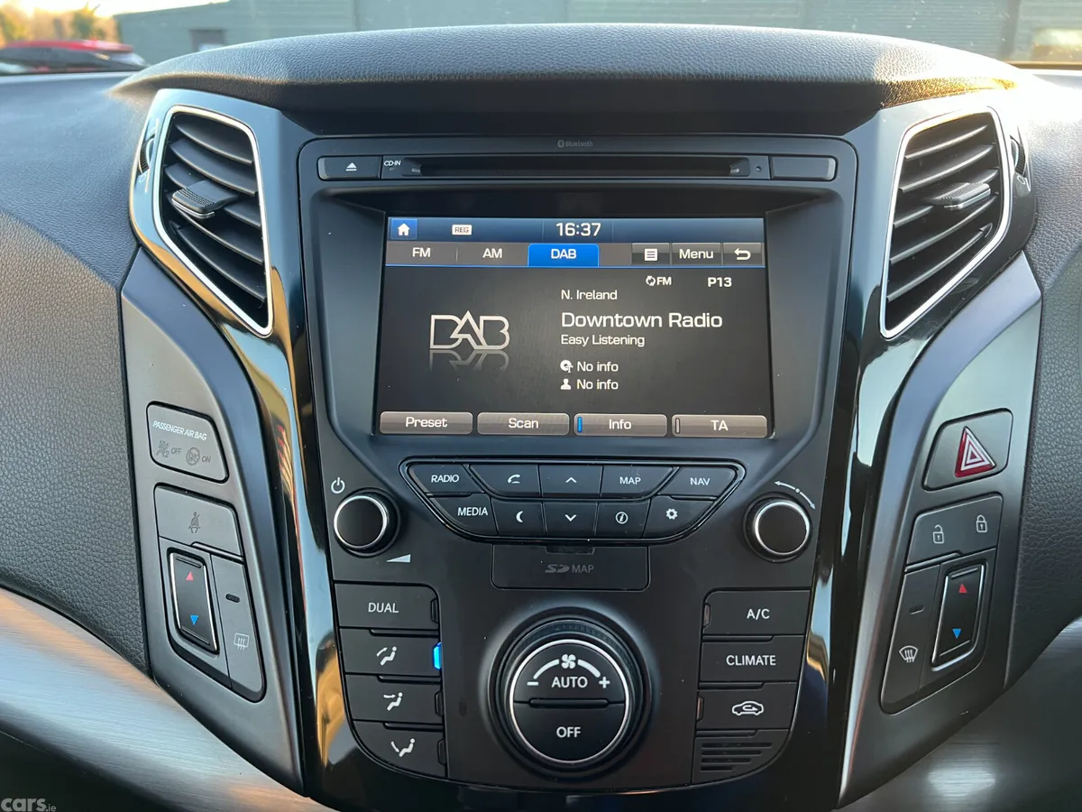 Hyundai i40 Estate, Diesel, 2016, Silver