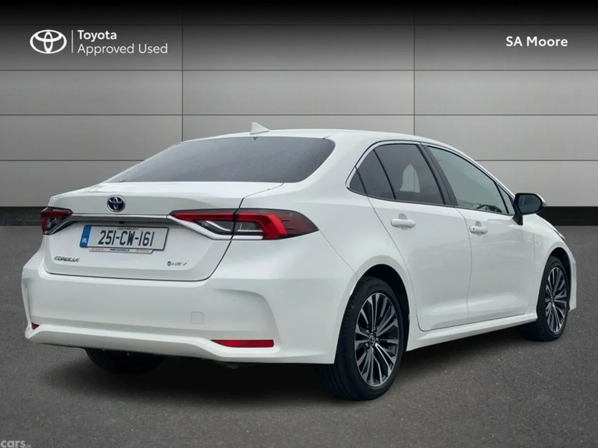 Toyota Corolla Saloon, Petrol Hybrid, 2025, White