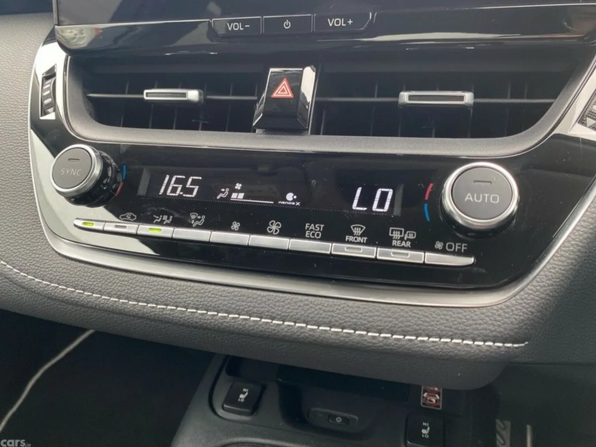 Toyota Corolla Saloon, Petrol Hybrid, 2025, White