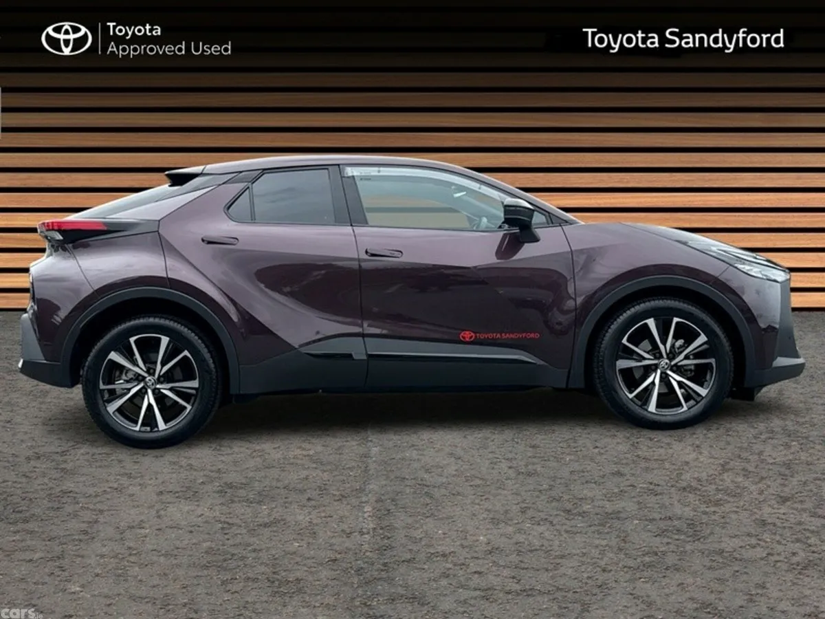 Toyota C-HR SUV, Petrol Hybrid, 2024, Purple