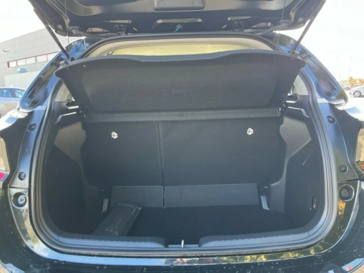 Toyota Yaris Hatchback, Petrol Hybrid, 2025, Black