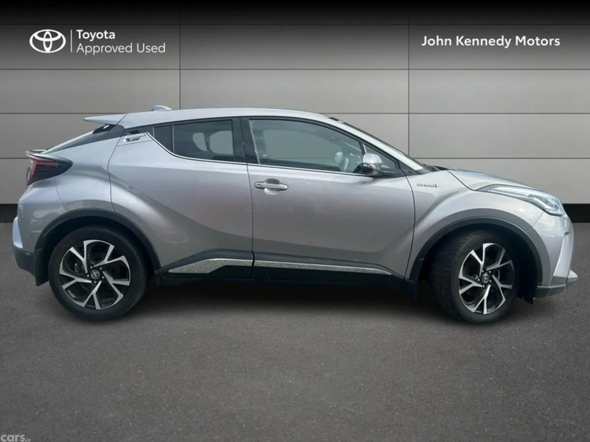 Toyota C-HR SUV, Petrol Hybrid, 2021, Grey