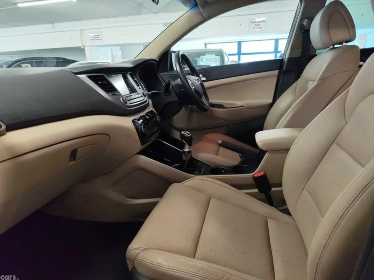 Hyundai Tucson MPV, Diesel, 2018, Black