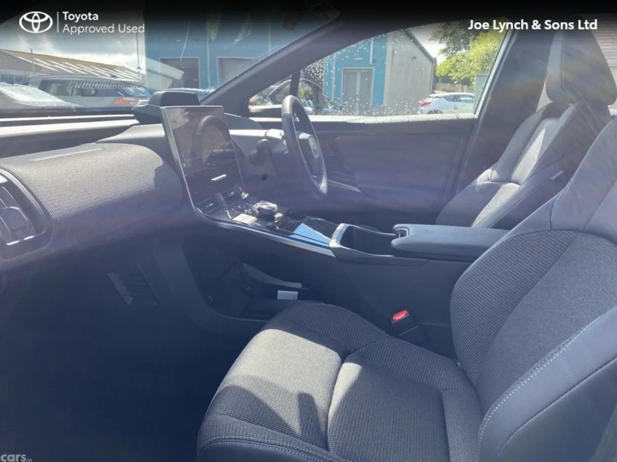 Toyota bZ4X Estate, Electric, 2024, Silver