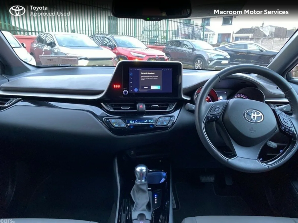 Toyota C-HR SUV, Petrol Hybrid, 2023, White