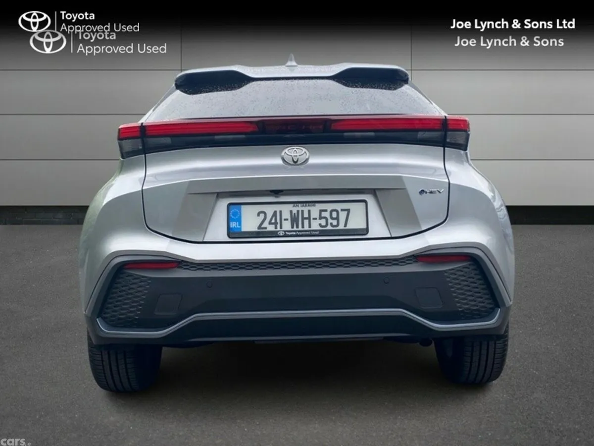 Toyota C-HR SUV, Petrol Hybrid, 2024, Silver