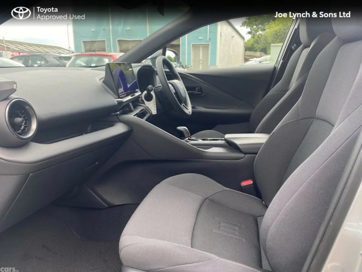 Toyota C-HR Hatchback, Petrol Plug-in Hybrid, 2024, Silver