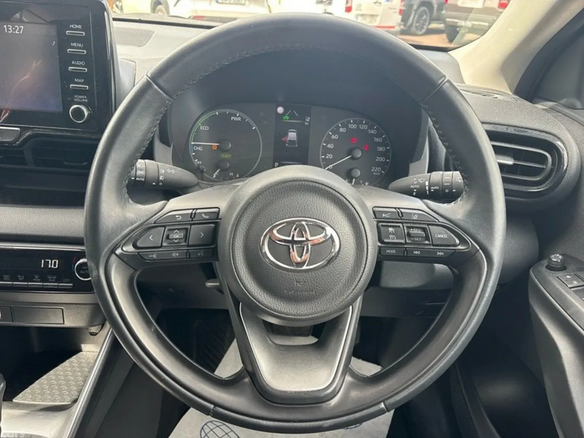 Toyota Yaris Hatchback, Petrol Hybrid, 2023, Grey
