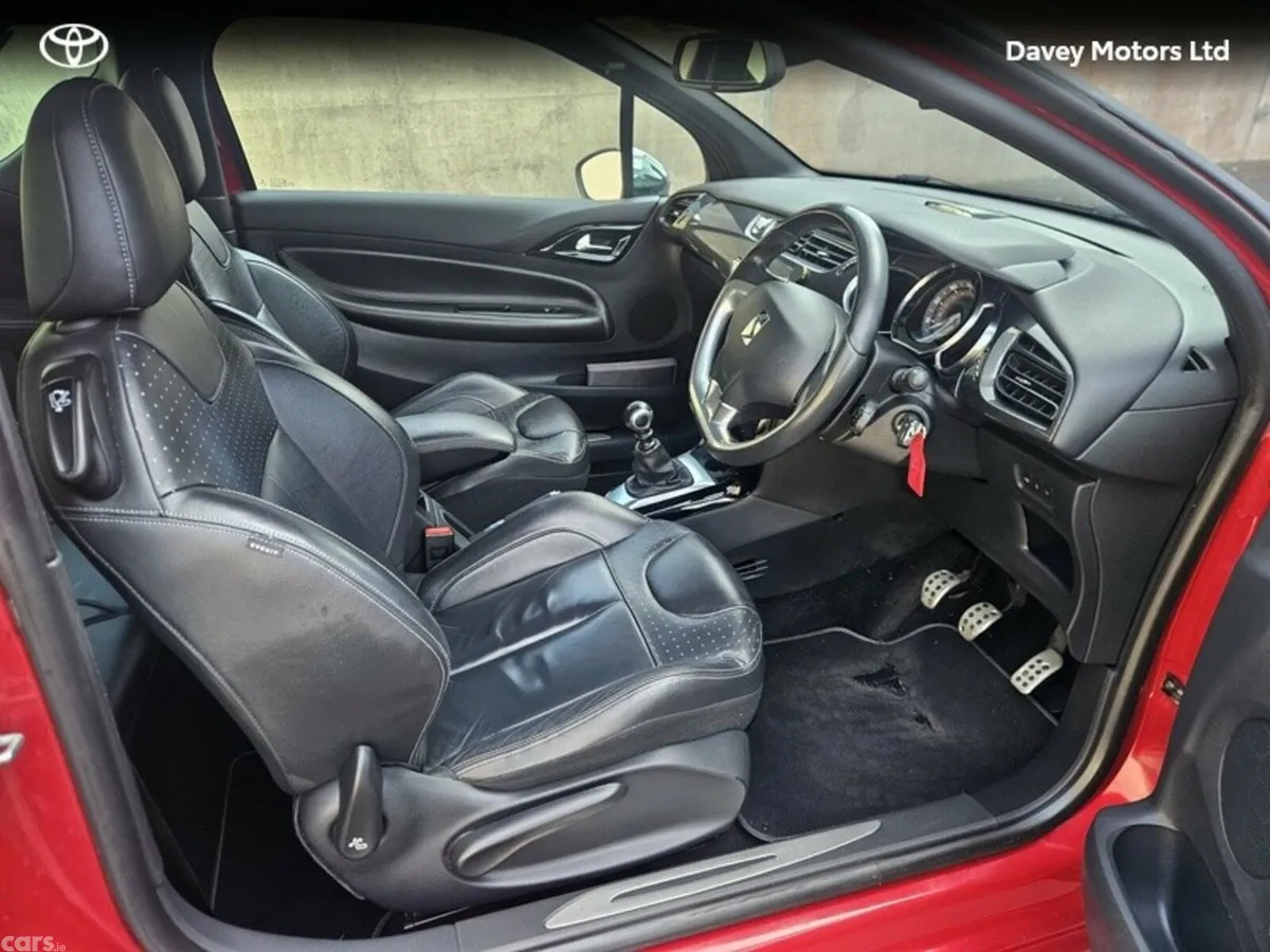 Citroen DS 3 Hatchback, Diesel, 2014, Red