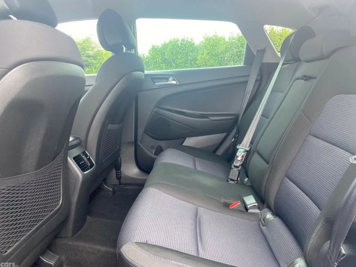 Hyundai Tucson MPV, Diesel, 2016, White