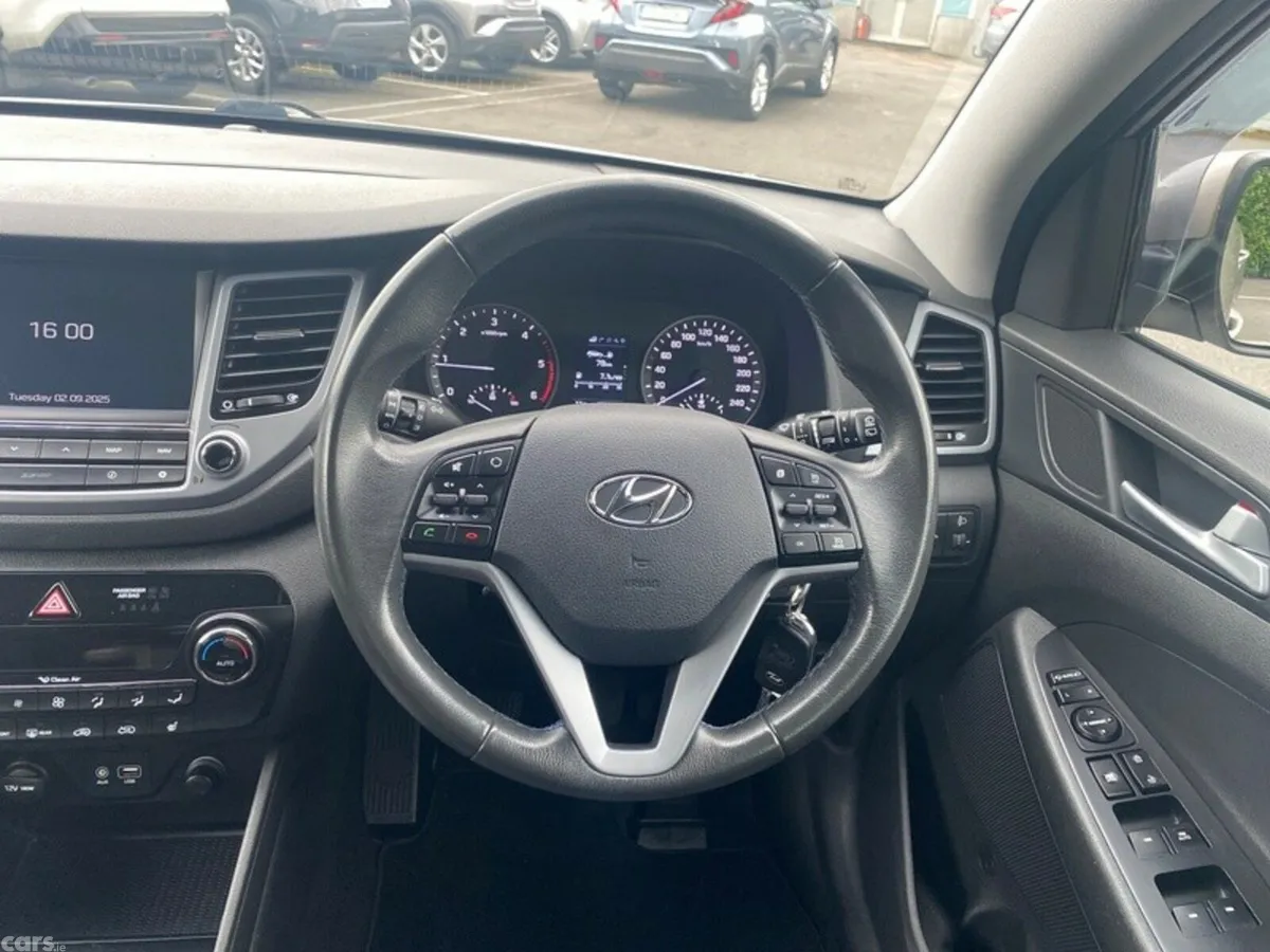 Hyundai Tucson MPV, Diesel, 2016, White