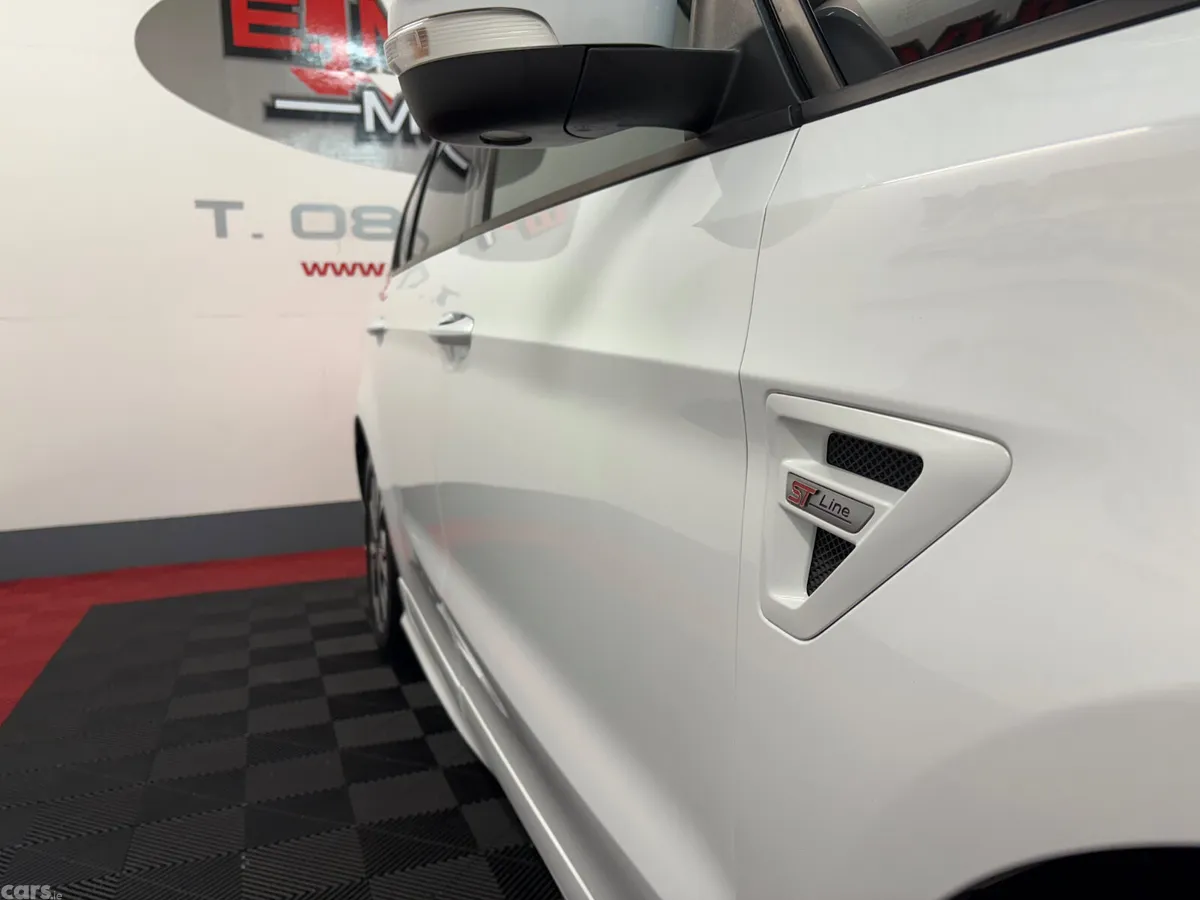 Ford S-Max MPV, Diesel, 2019, White